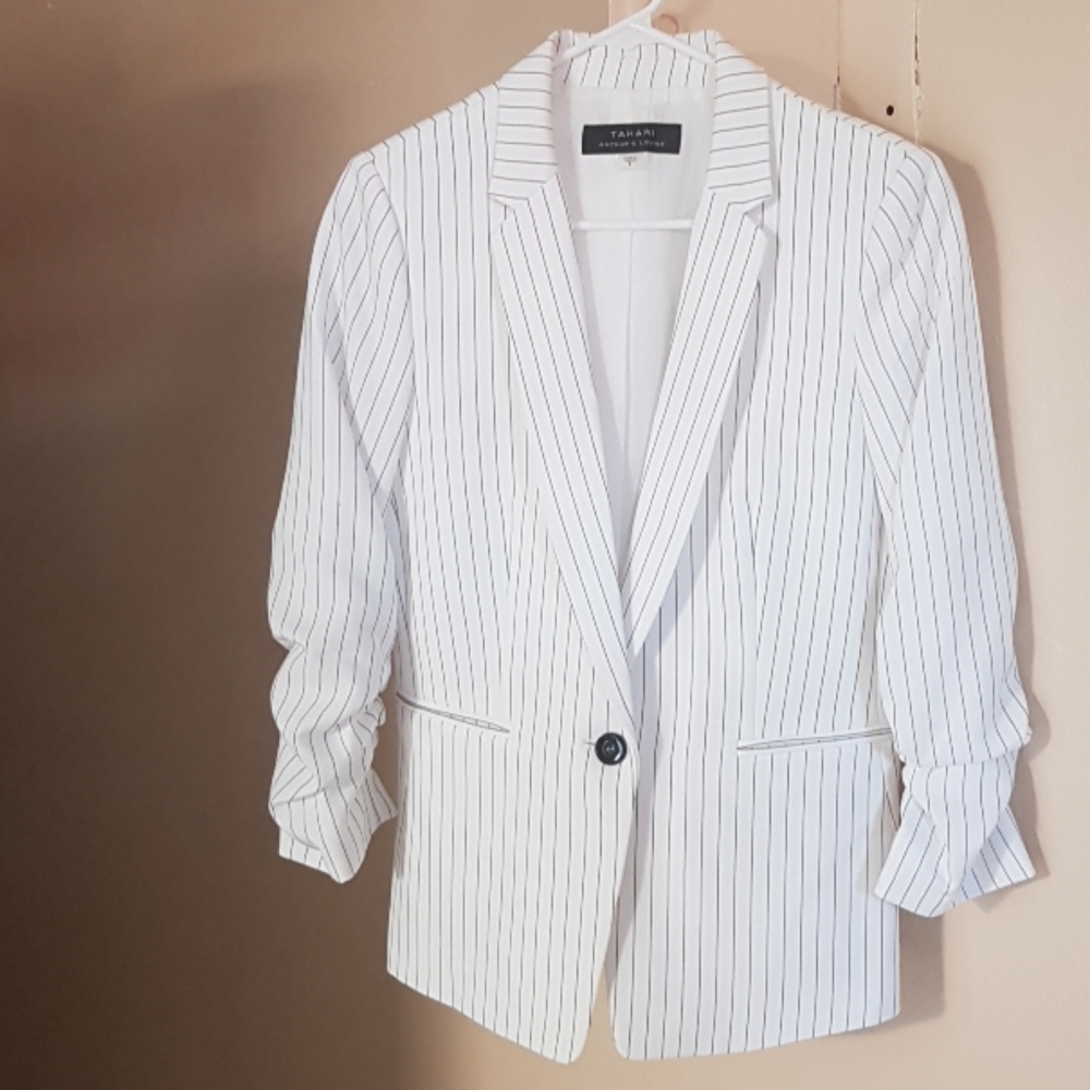 TAHARI ARTHUR S LEVINE WOMAN BLAZER SIZE 8